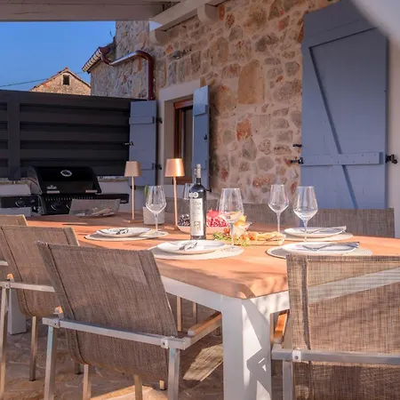 Rustic Island Hvar 빌라 Vrbanj