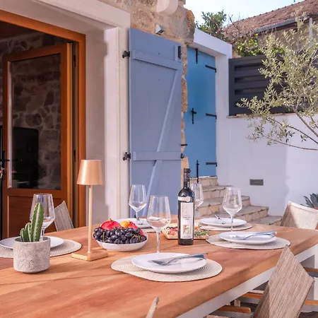 빌라 Rustic Island Hvar Vrbanj